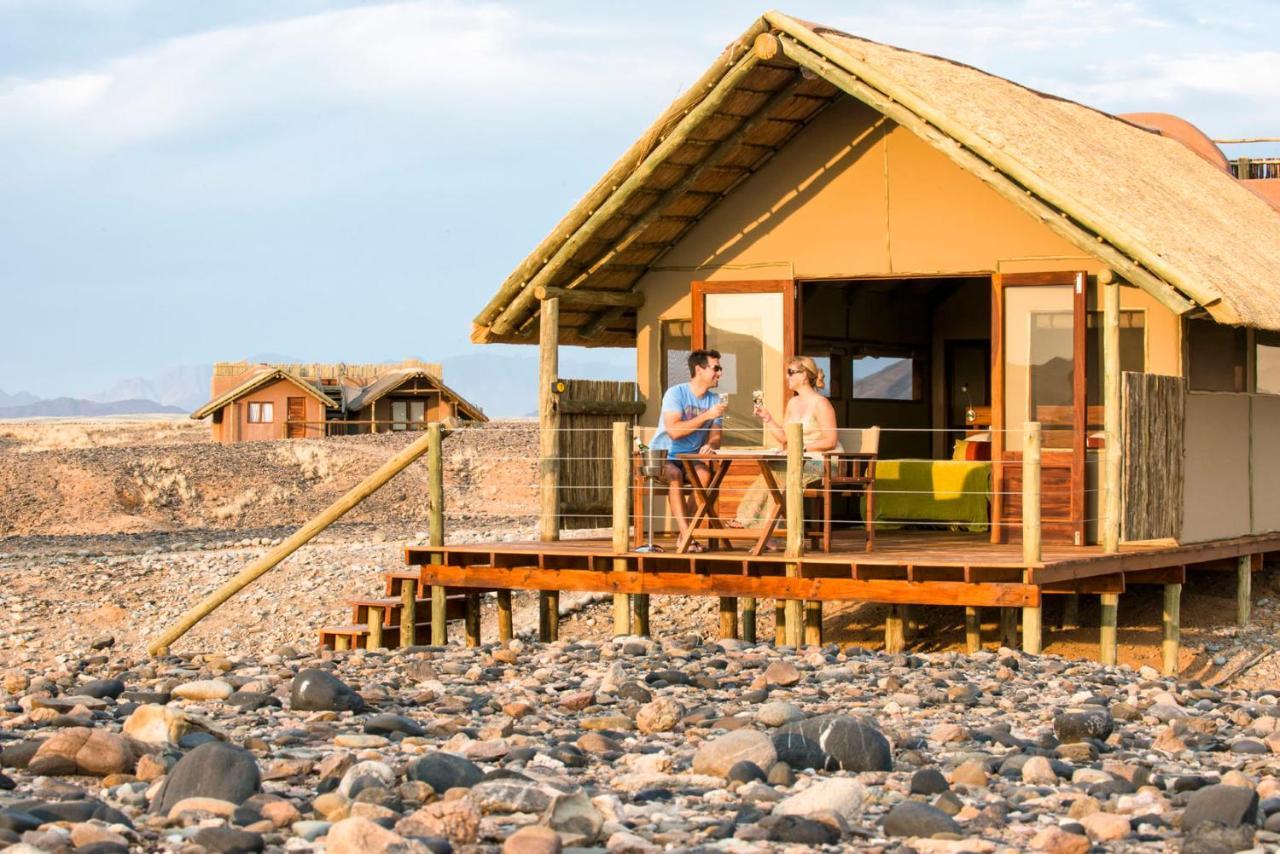 Wilderness Safaris Kulala Desert Lodge Сесрием Екстериор снимка