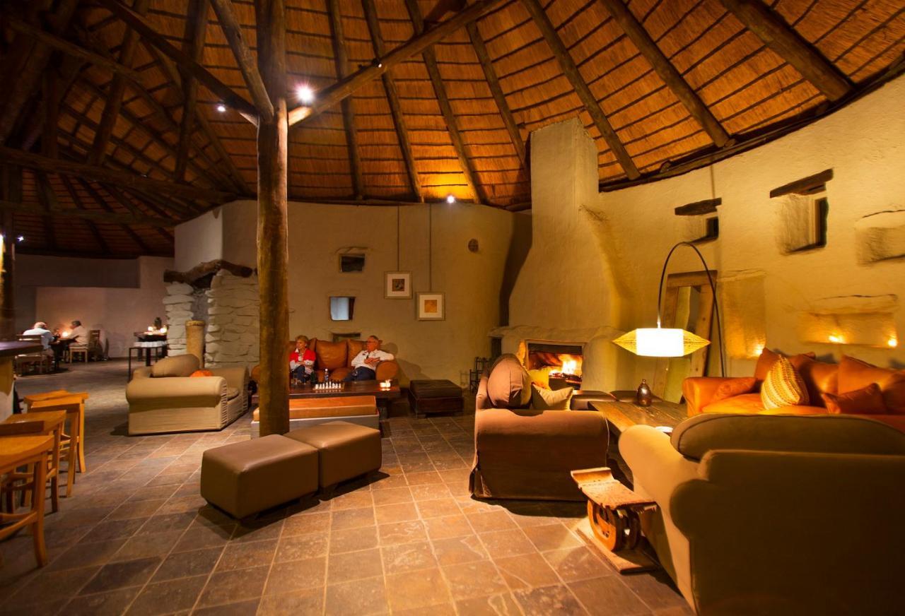 Wilderness Safaris Kulala Desert Lodge Сесрием Екстериор снимка
