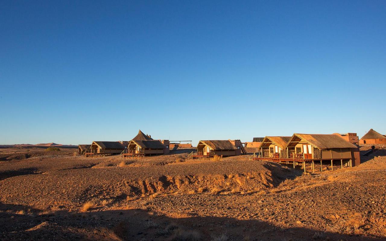 Wilderness Safaris Kulala Desert Lodge Сесрием Екстериор снимка